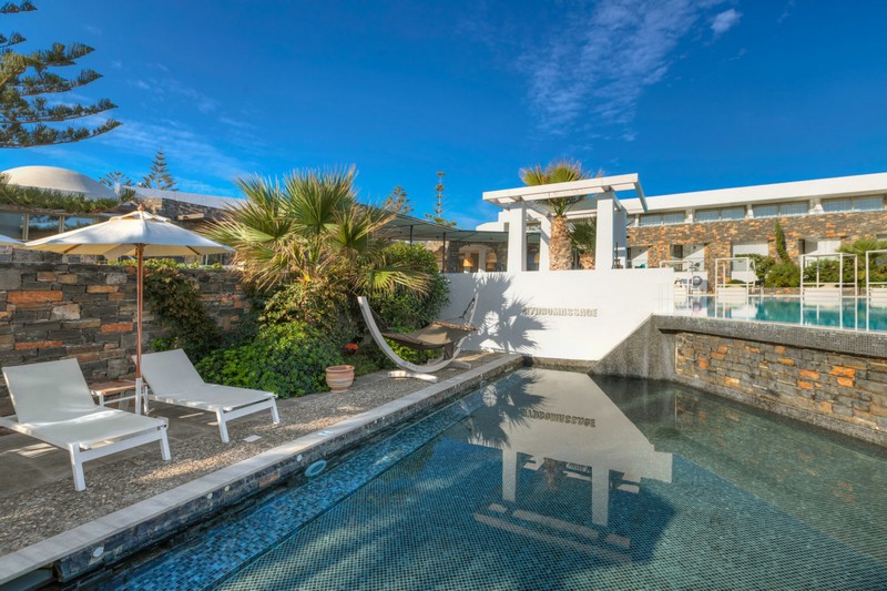 ISLAND HOTEl HydroMassage
