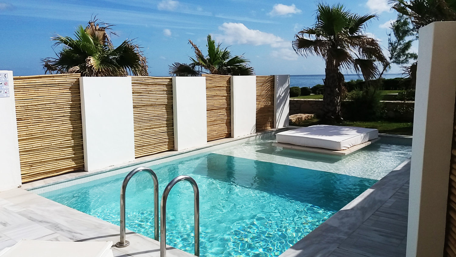 Cool Room Sea View With Private Pool The Island Hotel