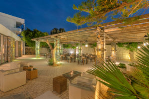 THE TAVERNA
